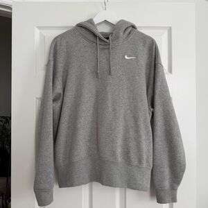 Nike hoodie size small